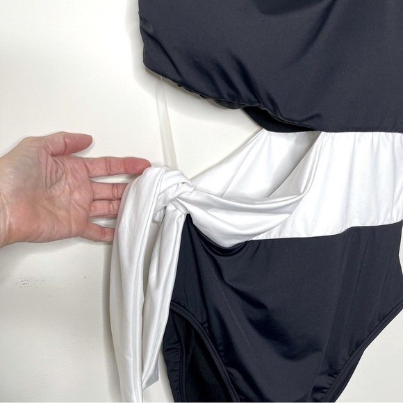 Ralph Lauren Two-Tone Cutout One-Piece beach classic vacation resort cruise - Picture 5 of 15